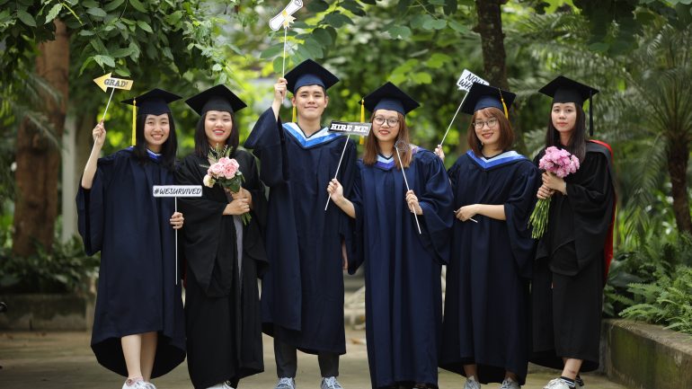 hình ảnh kỷ yếu 2020