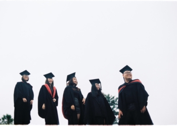 Thông báo chụp hình kỷ yếu tốt nghiệp khoá tốt nghiệp năm 2022