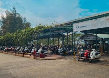 Về việc xử lý đỗ xe máy, xe ô tô không đúng quy định trong khuôn viên nhà trường của sinh viên và học viên cao học